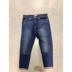 Levi Signature Signature Vintage Midrise Boyfriend 8 EUC Cropped Strait leg